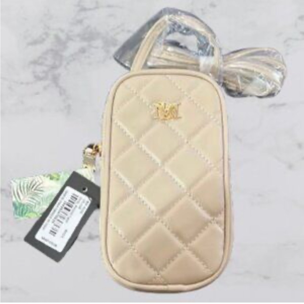 Badgley Mischka Diamond Quilted Oval Crossbody Phone Case Beige NWT